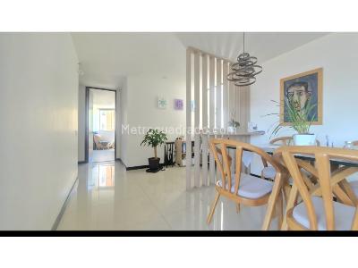 Apartamento de 3 alcobas en venta en Loma De San Julian, Medellín, 105 m² · foto 8 de 20