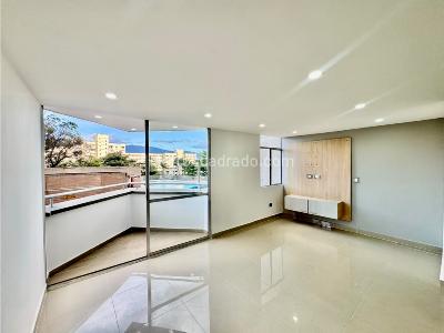 Apartamento de 2 alcobas en venta en Calasania, Medellín, 55 m² · foto 2 de 14