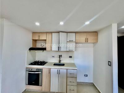 Apartamento de 2 alcobas en venta en Calasania, Medellín, 55 m² · foto 6 de 14