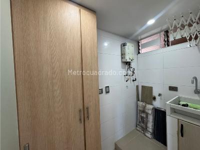 Apartamento de 2 alcobas en venta en Calasania, Medellín, 55 m² · foto 7 de 14