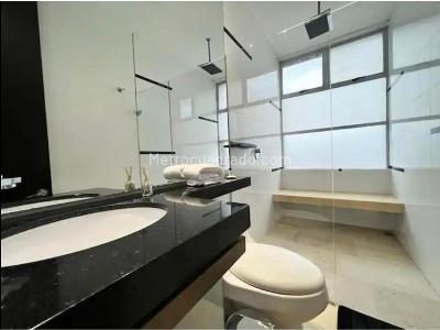 Apartamento de 4 alcobas en venta en El Poblado, Medellín, 356 m² · foto 16 de 20