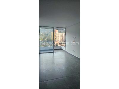 Apartamento de 3 alcobas en venta en La Doctora, Sabaneta, 70 m² · foto 2 de 12