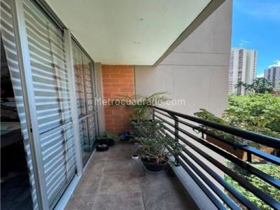 Apartamento de 3 alcobas en venta en Loma De Los Bernal, Medellín, 72 m² · foto 5 de 20