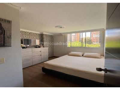 Apartamento de 3 alcobas en venta en Loma De Los Bernal, Medellín, 72 m² · foto 17 de 20