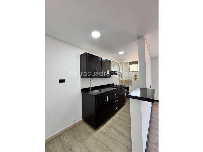 Apartamento en venta en Loma De Los Bernal, Medellín · foto 6 de 19