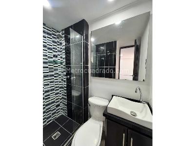 Apartamento en venta en Loma De Los Bernal, Medellín · foto 7 de 19