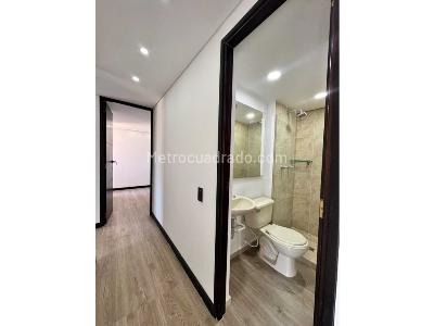 Apartamento en venta en Loma De Los Bernal, Medellín · foto 15 de 19