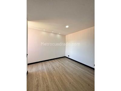 Apartamento en venta en Loma De Los Bernal, Medellín · foto 18 de 19