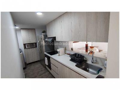 Apartamento de 3 alcobas en venta en Loma De Los Bernal, Medellín, 87 m² · foto 6 de 15
