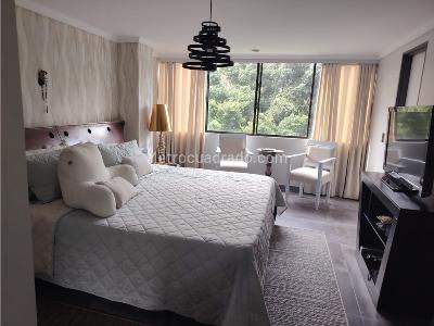 Apartamento de 3 alcobas en venta en Vizcaya, Medellín, 153 m² · foto 10 de 19