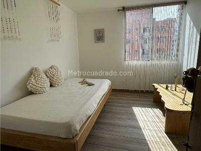 Apartamento de 3 alcobas en venta en Itagui, Itagüí, 77 m² · foto 10 de 17