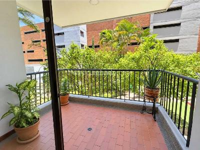 Apartamento en venta en Prados De Sabaneta, Sabaneta · foto 3 de 11