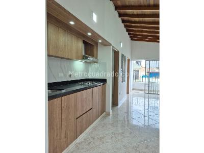 Apartamento de 3 alcobas en venta en Prado, Bello, 65 m² · foto 7 de 14