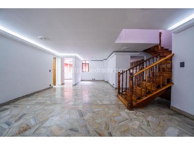 Apartamento en venta en Laureles, Medellín · foto 2 de 20