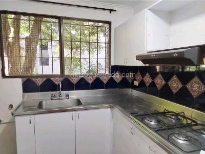 Apartamento de 2 alcobas en venta en Conquistadores, Medellín, 92 m² · foto 6 de 18