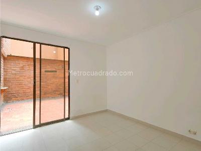 Apartamento de 2 alcobas en venta en Conquistadores, Medellín, 92 m² · foto 13 de 18