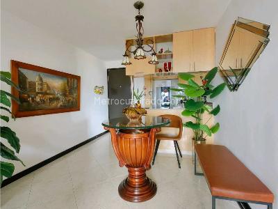 Apartamento de 2 alcobas en venta en La Castellana, Medellín, 70 m² · foto 10 de 20