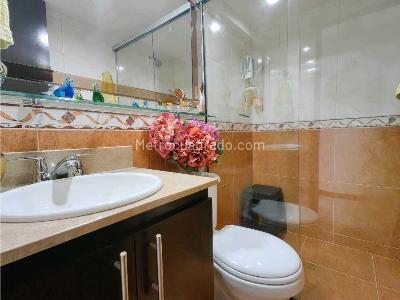 Apartamento de 2 alcobas en venta en La Castellana, Medellín, 70 m² · foto 15 de 20