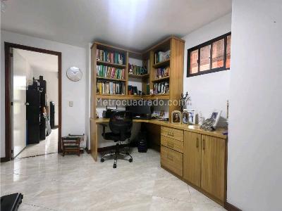 Apartamento de 3 alcobas en venta en Conquistadores, Medellín, 96 m² · foto 12 de 20