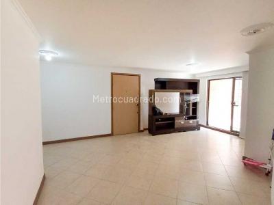 Apartamento de 3 alcobas en venta en Conquistadores, Medellín, 174 m² · foto 6 de 20