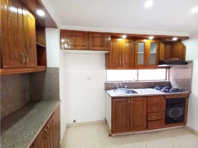 Apartamento de 3 alcobas en venta en Conquistadores, Medellín, 174 m² · foto 8 de 20
