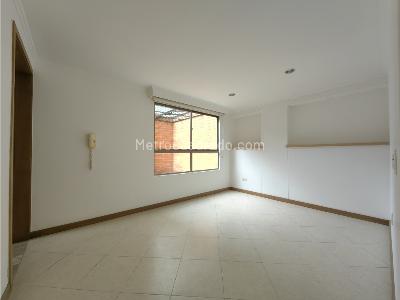 Apartamento de 3 alcobas en venta en Conquistadores, Medellín, 174 m² · foto 16 de 20