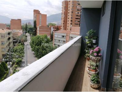 Apartamento de 3 alcobas en venta en Conquistadores, Medellín, 104 m² · foto 6 de 13