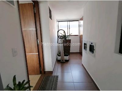 Apartamento de 3 alcobas en venta en Conquistadores, Medellín, 104 m² · foto 9 de 13