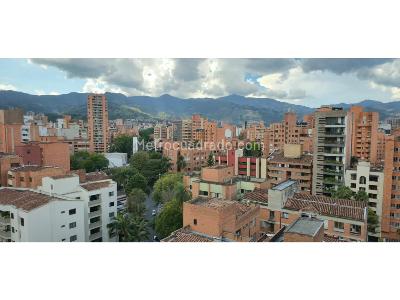 Apartamento de 5 alcobas en venta en Laureles, Medellín, 225 m² · foto 2 de 20