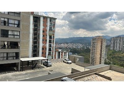 Apartamento en venta en Calasanz Parte Alta, Medellín · foto 3 de 17