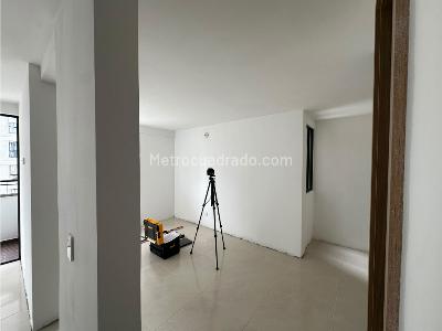 Apartamento en venta en Calasanz Parte Alta, Medellín · foto 7 de 17