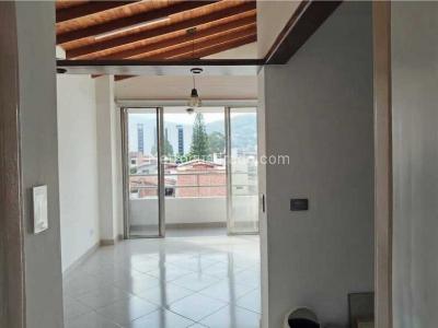 Apartaestudio en venta en America Niza, Medellín, 47 m² · foto 2 de 13