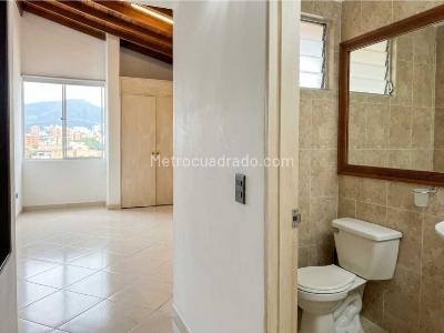 Apartaestudio en venta en America Niza, Medellín, 47 m² · foto 9 de 13