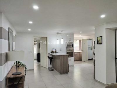 Apartamento de 2 alcobas en venta en Poblado En La Comuna 14 De Medellin, Medellín, 103 m² · foto 16 de 20