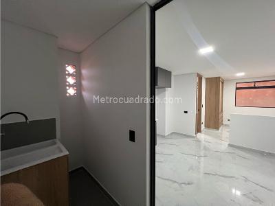 Apartaestudio en venta en La Almeria, Medellín, 32 m² · foto 5 de 7