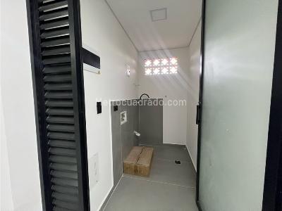 Apartamento de 3 alcobas en venta en La America, Medellín, 84 m² · foto 15 de 15