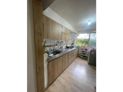 Apartamento de 3 alcobas en venta en Benedictinos, Envigado, 90 m² · foto 2 de 9