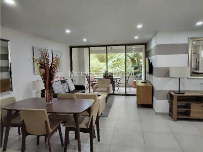 Apartamento de 2 alcobas en venta en Poblado En La Comuna 14 De Medellin, Medellín, 103 m² · foto 1 de 20