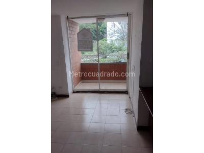Apartamento en venta en Almeria, Medellín · foto 8 de 17