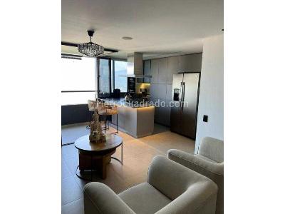 Apartamento de 2 alcobas en venta en Av Palmas Poblado, Medellín, 87 m² · foto 2 de 20