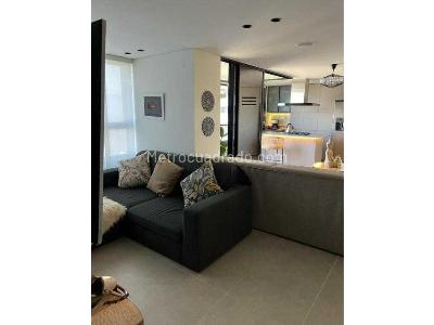 Apartamento de 2 alcobas en venta en Av Palmas Poblado, Medellín, 87 m² · foto 3 de 20