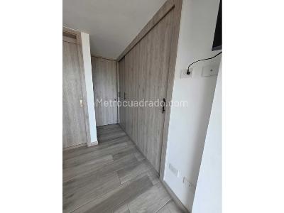 Apartamento en venta en Laureles En Medellin, Medellín · foto 8 de 13