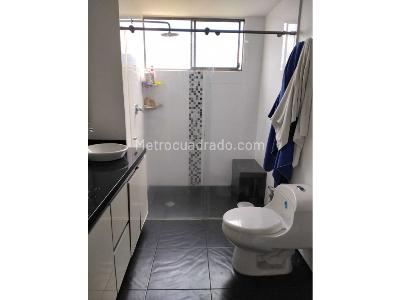 Apartamento de 3 alcobas en venta en Poblado En La Comuna 14 De Medellin, Medellín, 130 m² · foto 19 de 20