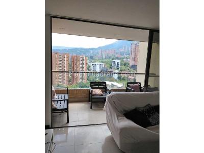 Apartamento de 3 alcobas en venta en Poblado En La Comuna 14 De Medellin, Medellín, 130 m² · foto 2 de 20