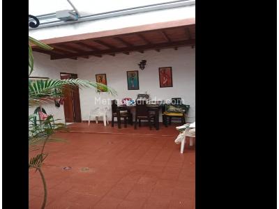 Casa de 4 alcobas en venta en Simon Bolivar, Medellín, 330 m² · foto 8 de 18