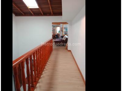 Casa de 4 alcobas en venta en Simon Bolivar, Medellín, 330 m² · foto 10 de 18