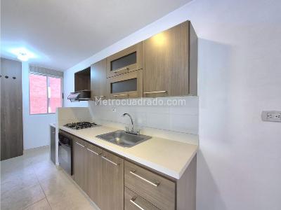 Apartamento de 3 alcobas en venta en Cumbres, Envigado, 75 m² · foto 10 de 14