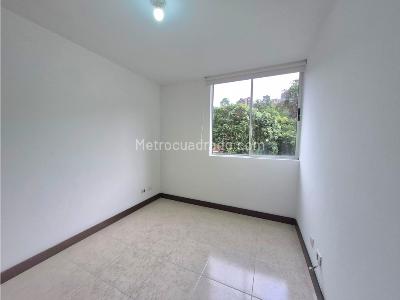 Apartamento de 3 alcobas en venta en Cumbres, Envigado, 75 m² · foto 11 de 14