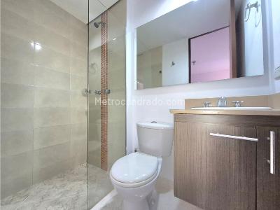 Apartamento de 3 alcobas en venta en Cumbres, Envigado, 75 m² · foto 3 de 14