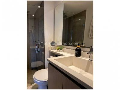 Apartamento de 2 alcobas en venta en Loma De Los Bernal, Medellín, 68 m² · foto 14 de 19